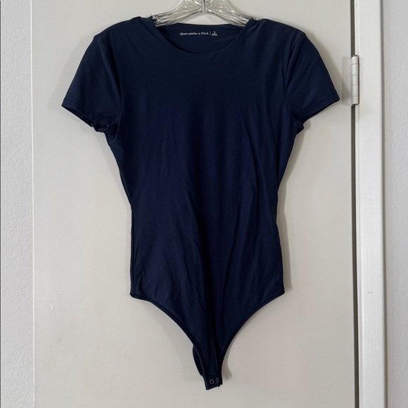 Abercrombie Women's Soft Matte Seamless Tee Bodysuit Navy size Small - Picture 5 of 12